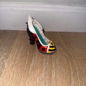 Disney queen of heart Shoe Ornament